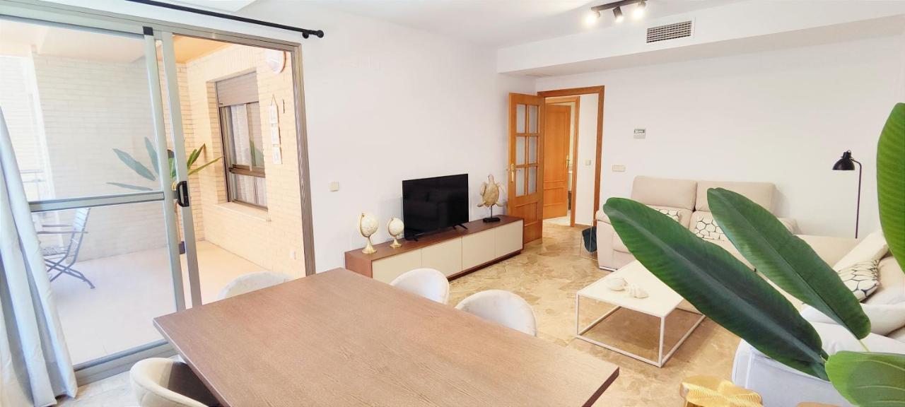 Apartamento Puerto Marino By Denia Costa מראה חיצוני תמונה